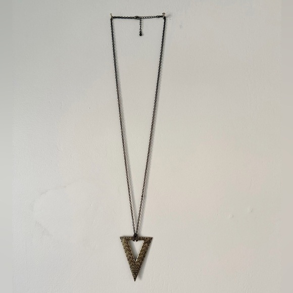 Jewelry - Geometric Triangle Pendant Necklace